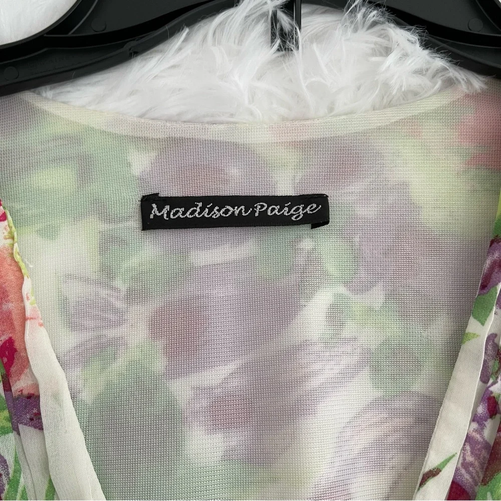 Madison Paige Floral Dress Women’s Medium Side Zip with Belt! - Picture 6 of 7